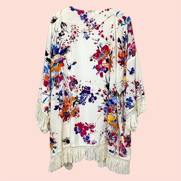 Umgee+ Floral Frayed Tassel Kimono - Picture 2 of 7